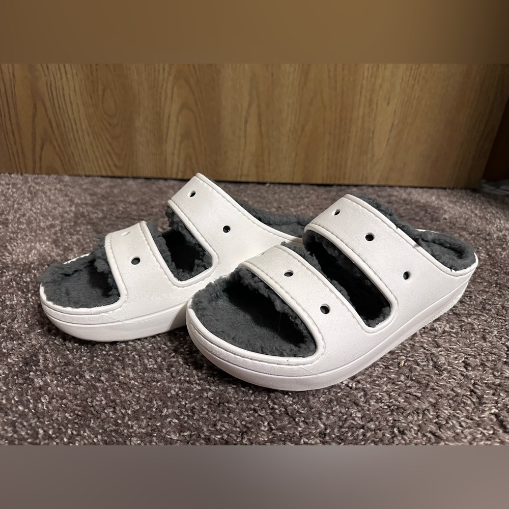 Crocs cozy sandal